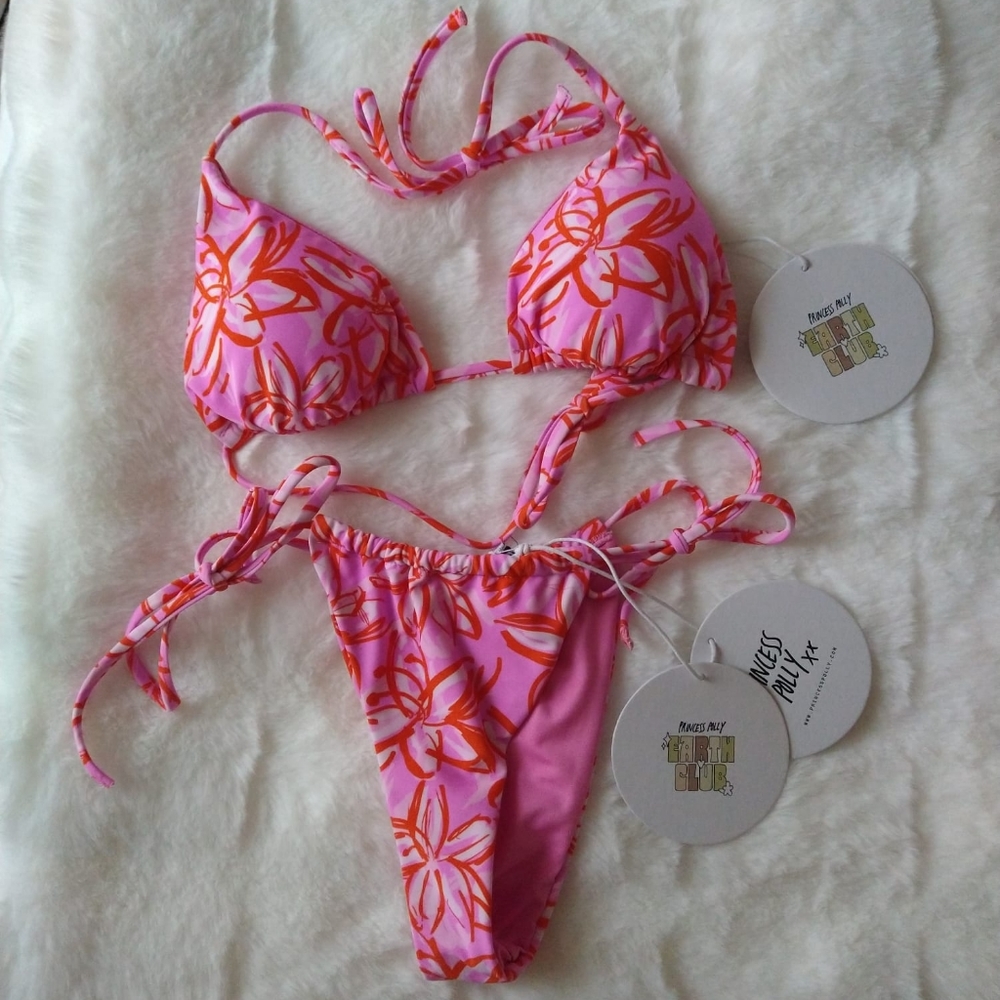 Princess Polly bikini set & Waist wrap
